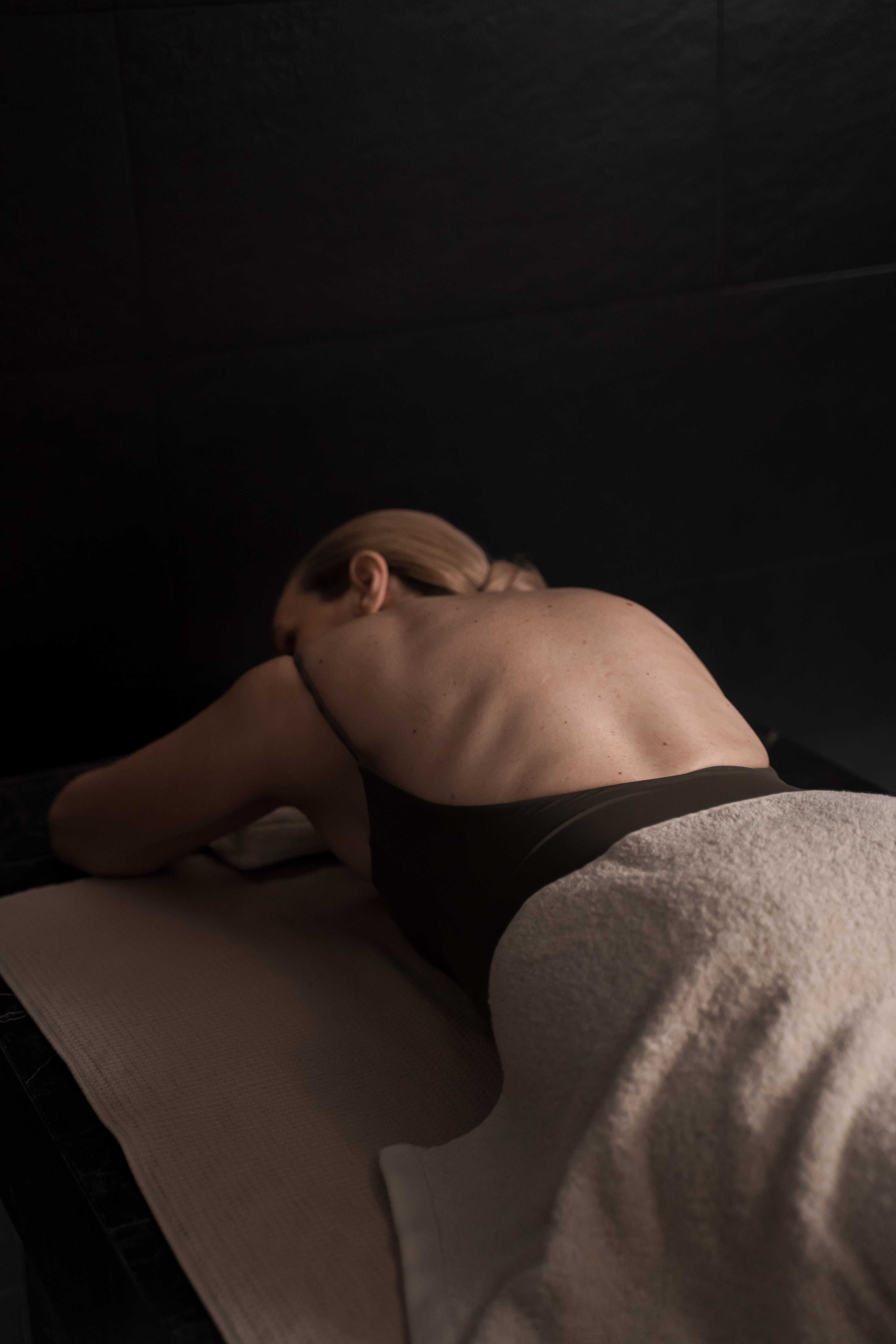 At-home massage setup used to evaluate Blys booking fit in London